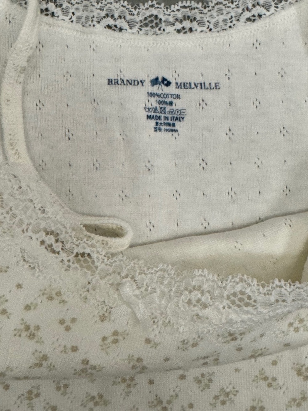 Brandy Melville Lace Floral Tank Top - Picture 3 of 3